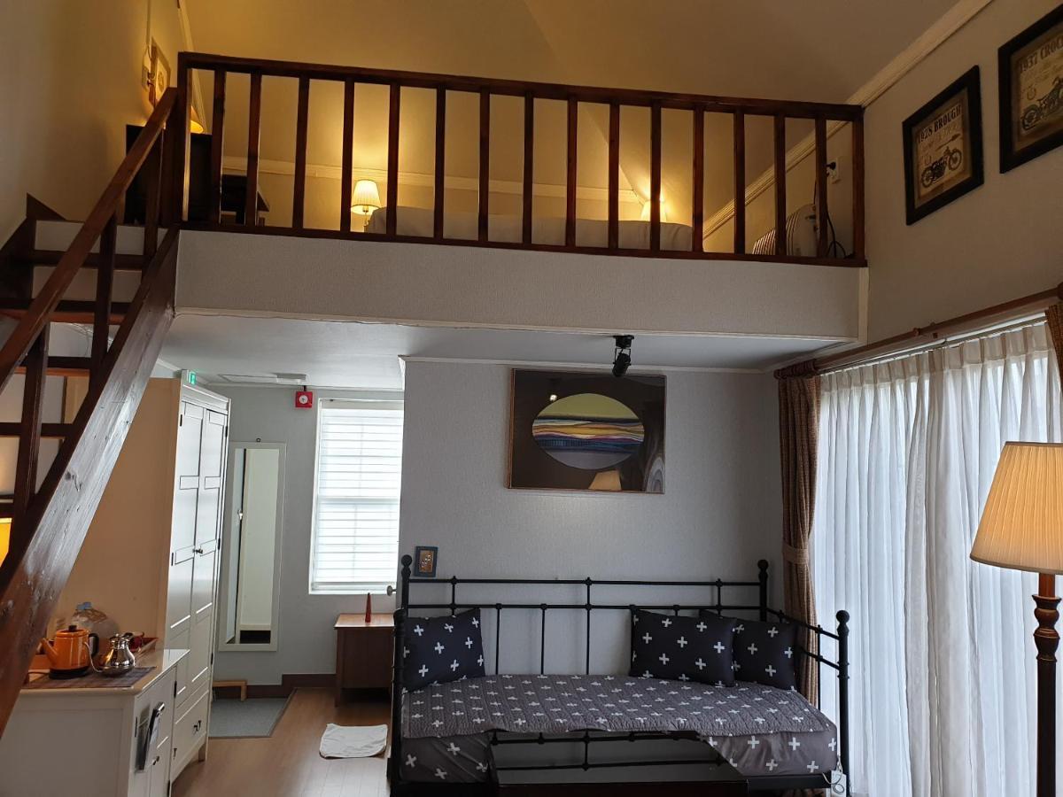 Hotel November Каннын Экстерьер фото