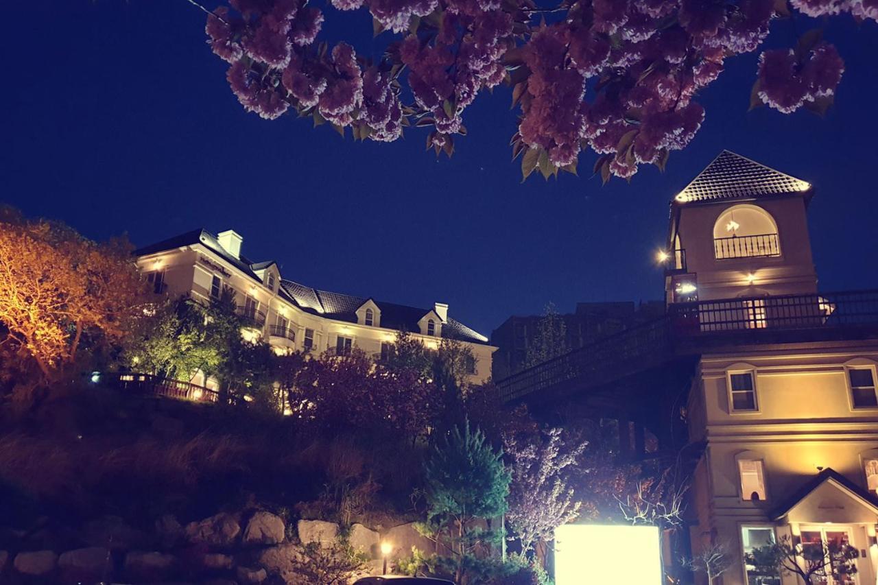 Hotel November Каннын Экстерьер фото